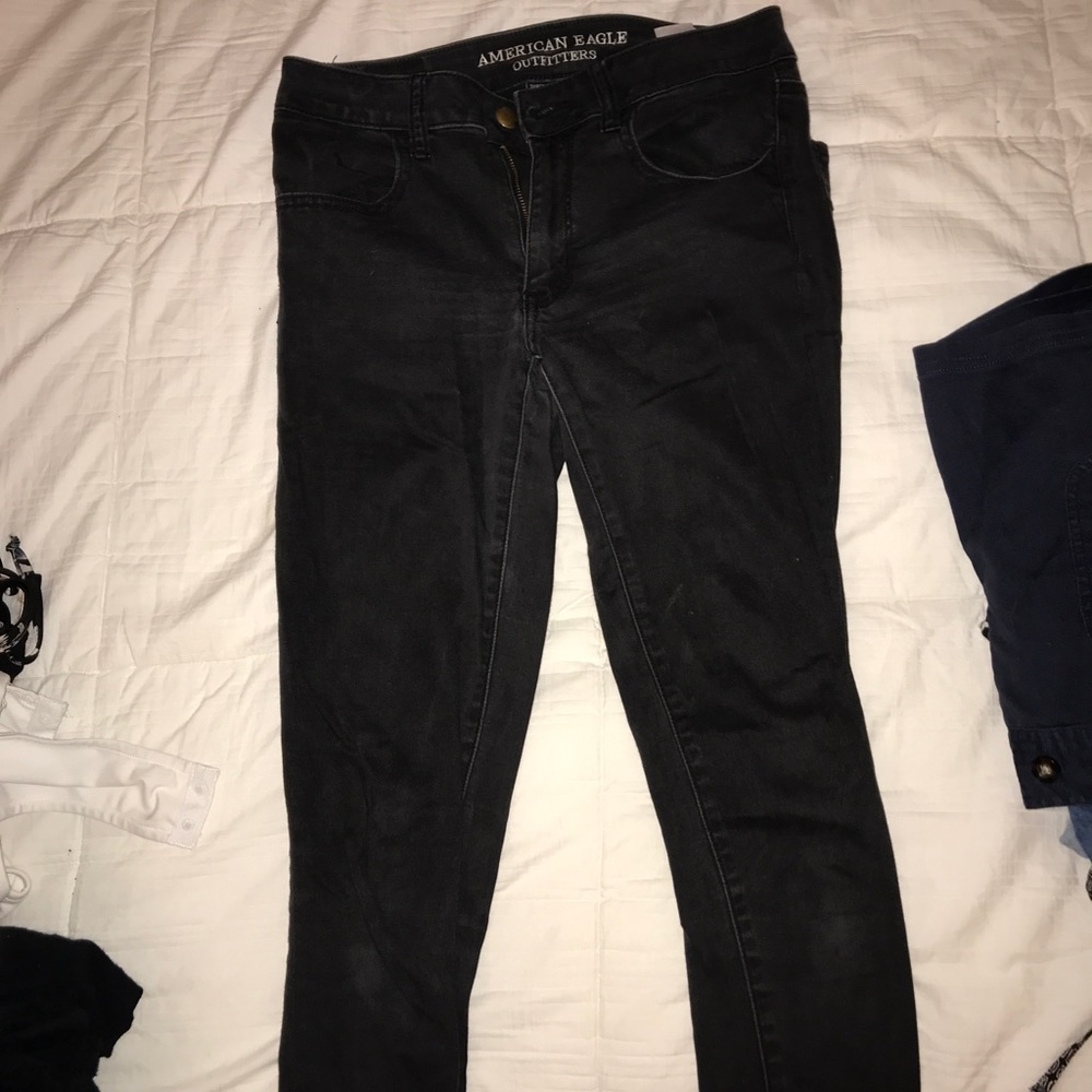 Black/gray American eagle jeans